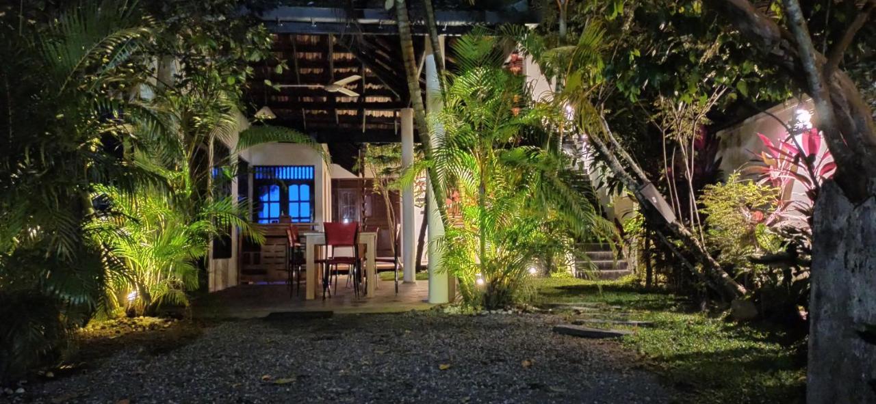 Rituale Guest House - Surf & Yoga 米瑞莎 外观 照片